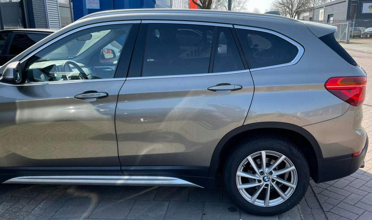 BMW X1 met getinte ramen